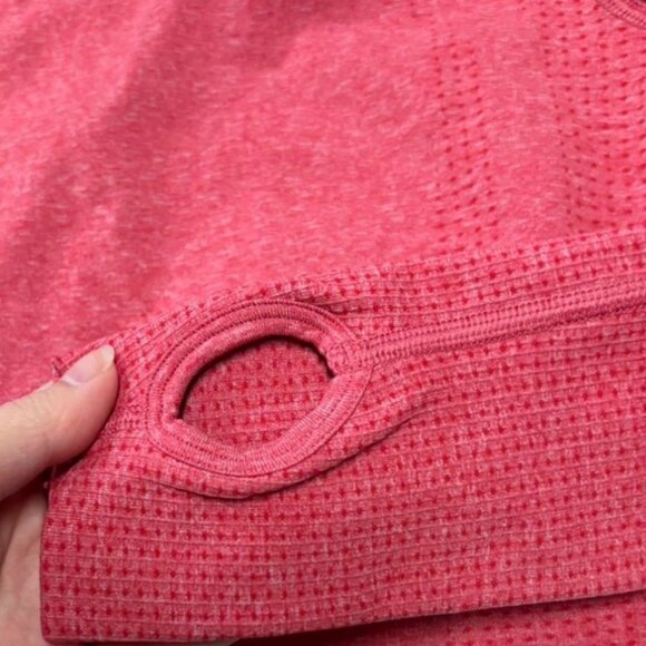 GYMSHARK- vital crop top, red, size small-EUC - Picture 9 of 10